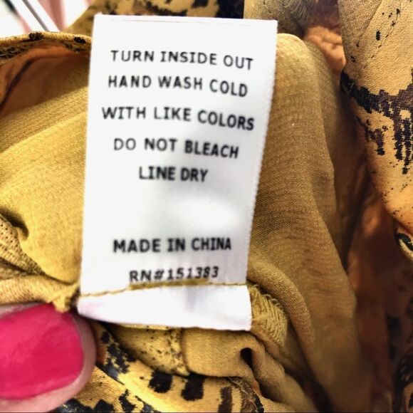 Current Air Yellow Snakeprint Wide Leg Jumpsuit M - Picture 11 of 12